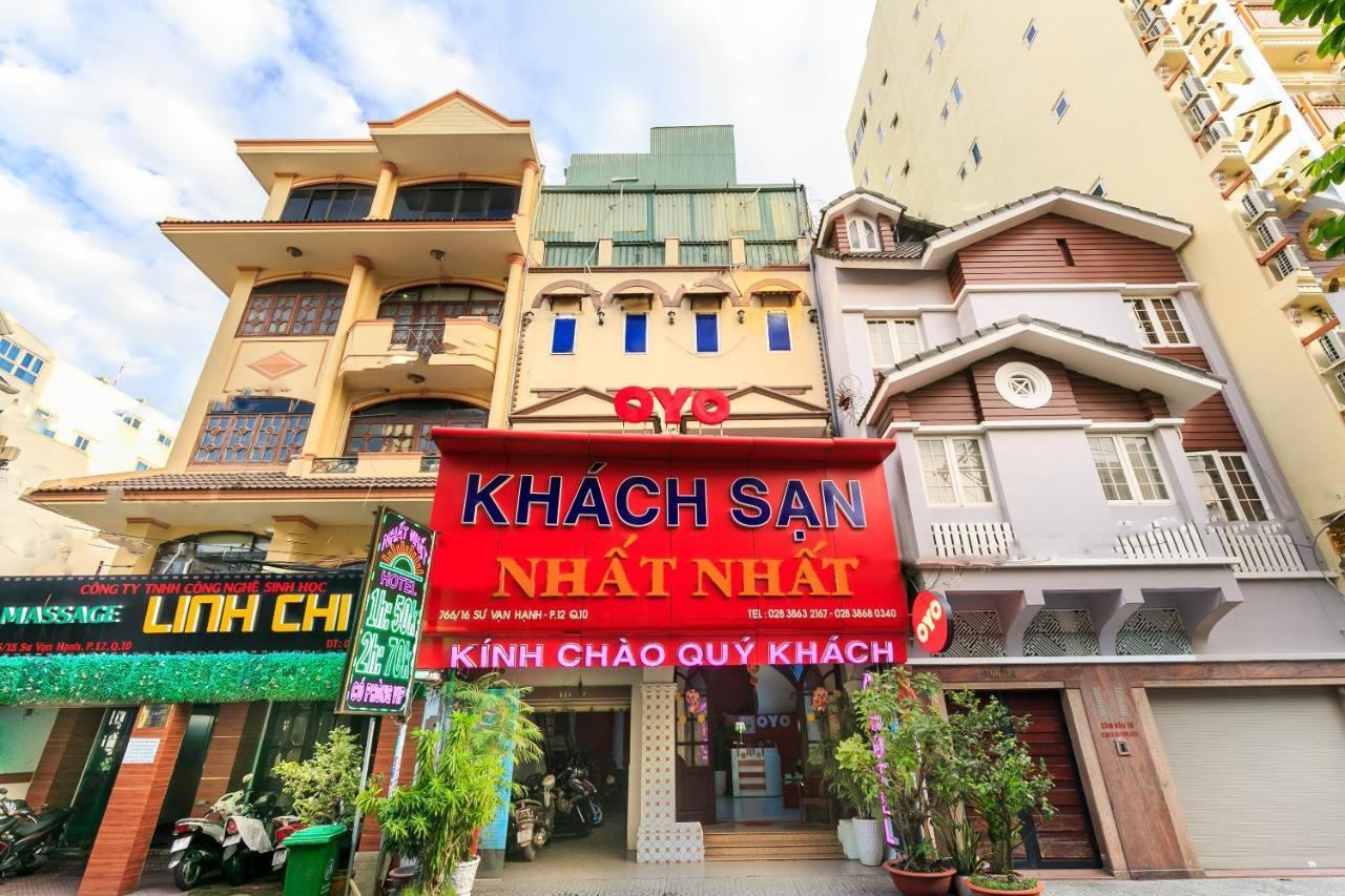 Oyo 486 Nhat Nhat Hotel Хошимин Экстерьер фото